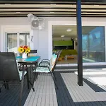Apartman Front Terrace *